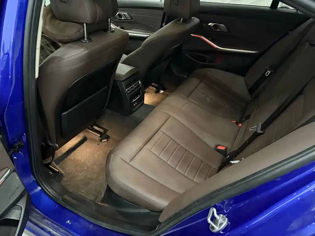BMW 3 Series — миниатюра 6
