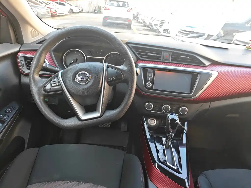 Nissan Bluebird — миниатюра 5
