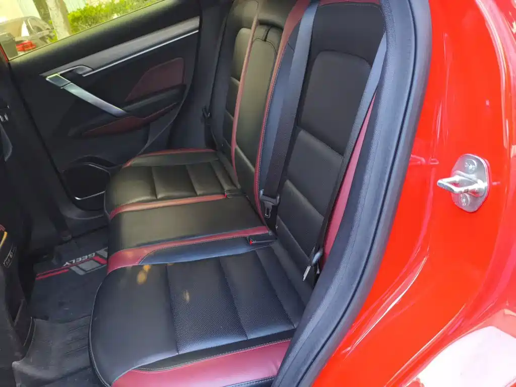 Geely Binyue — миниатюра 15