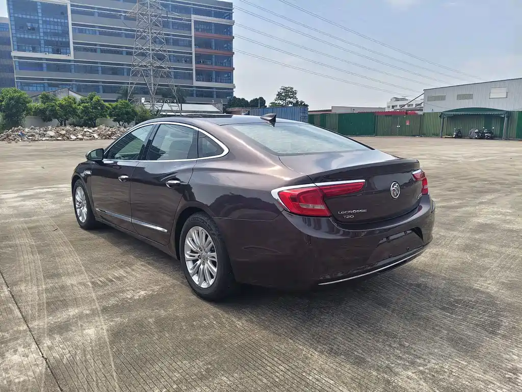 Buick LaCrosse — миниатюра 4