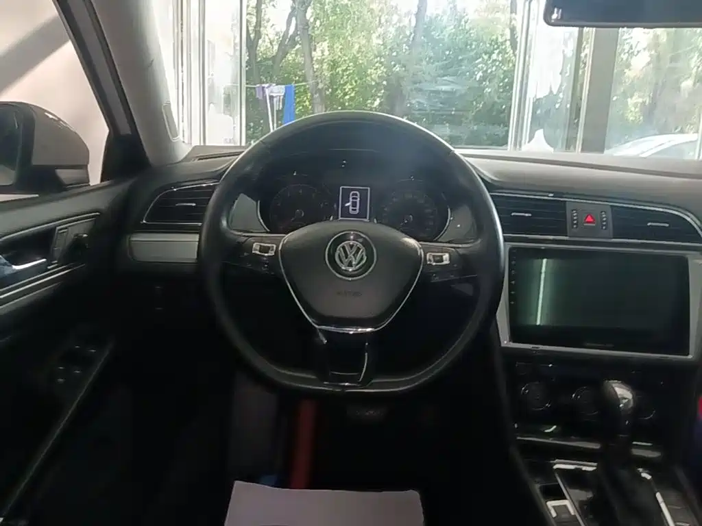 Volkswagen Lamando — миниатюра 11