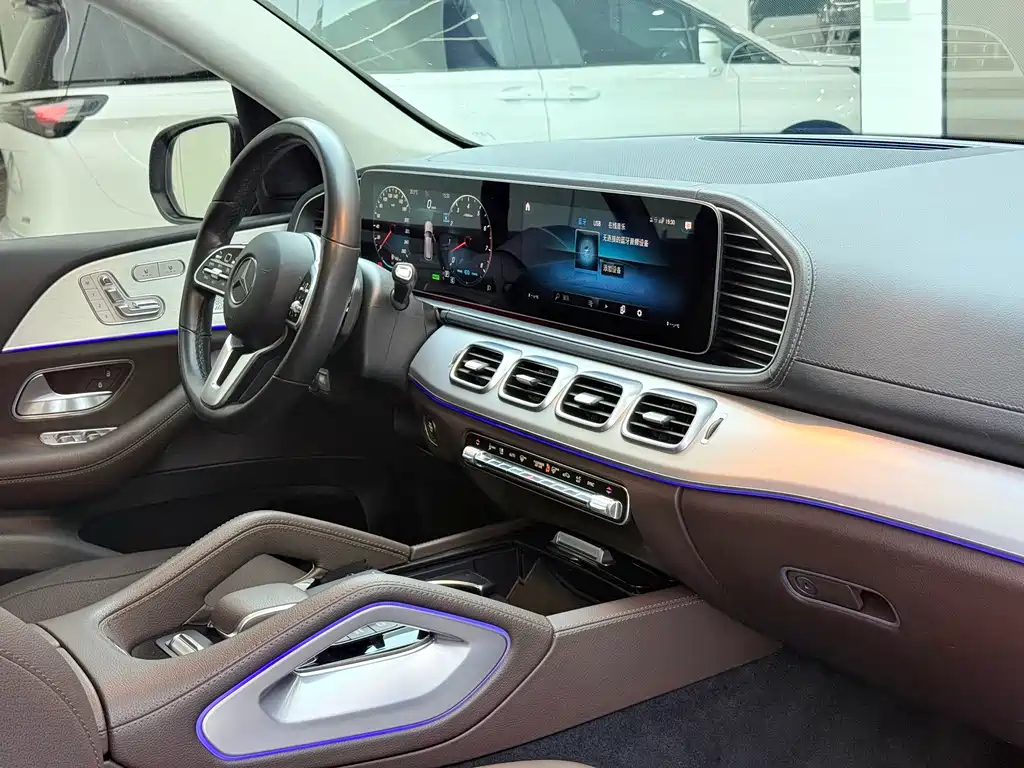 Mercedes-Benz GLE (Import) — миниатюра 6