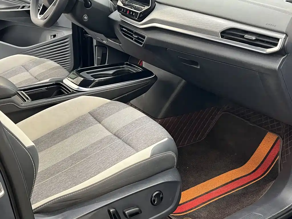 VOLKSWAGEN ID.4 CROZZ