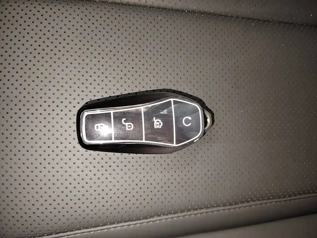 BYD Qin L — миниатюра 9