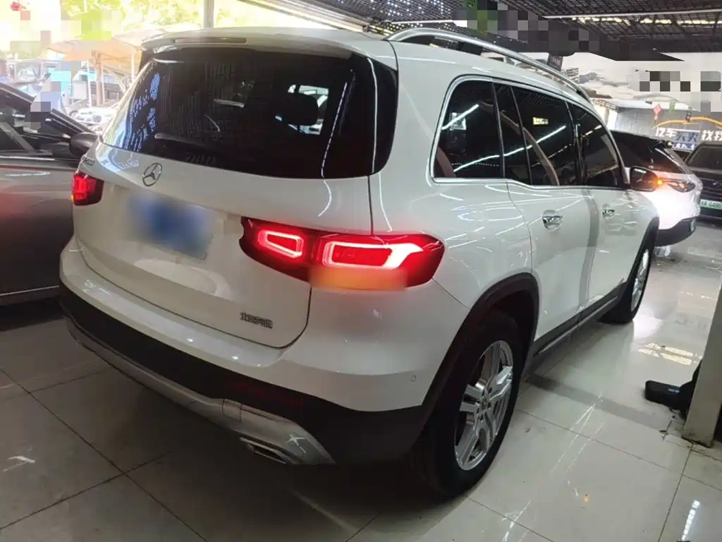 Mercedes-Benz GLB — миниатюра 7