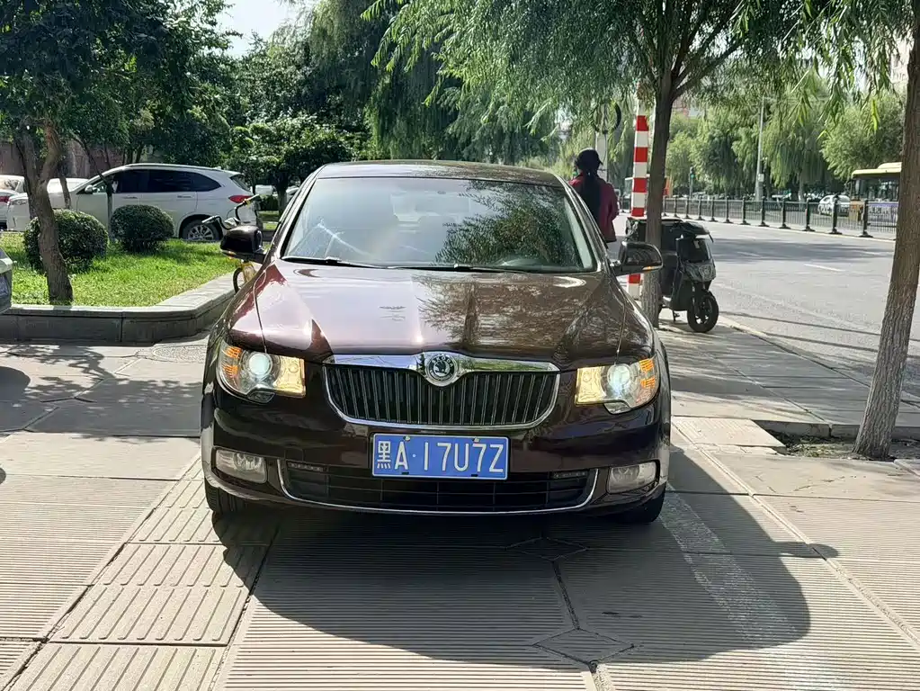 Skoda Superb — миниатюра 2