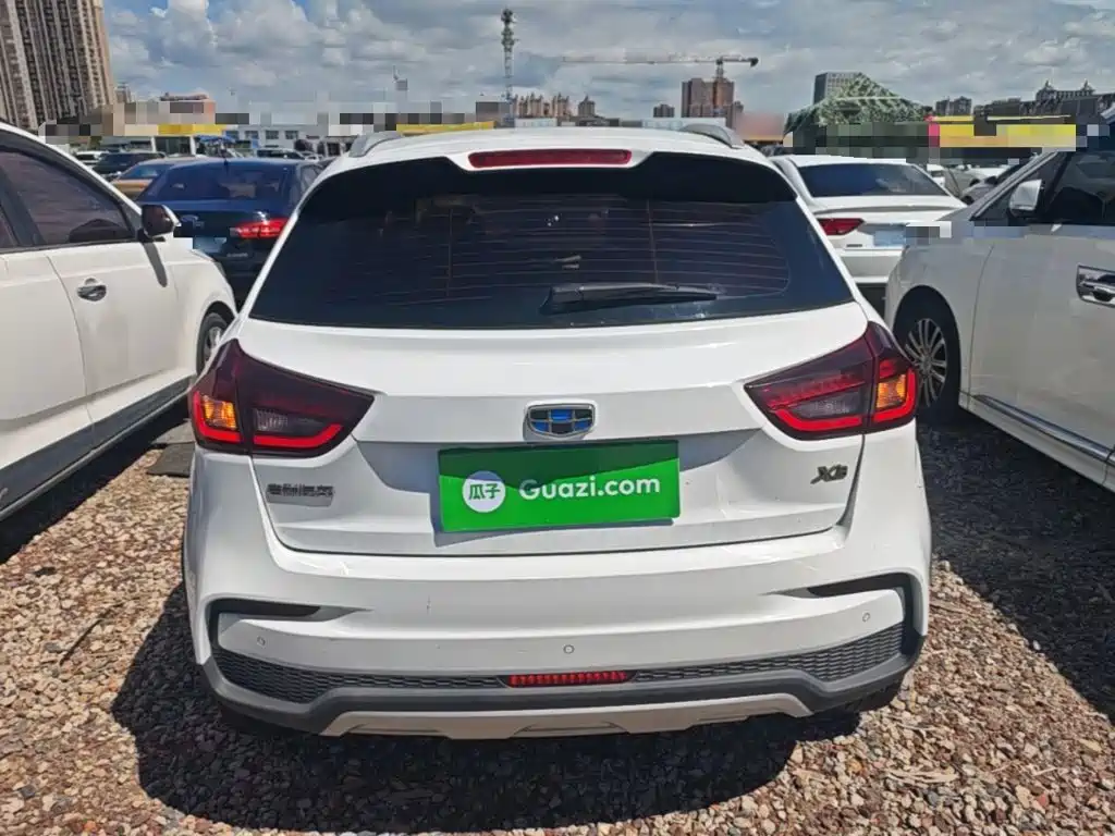 Geely Vision X3 — миниатюра 6