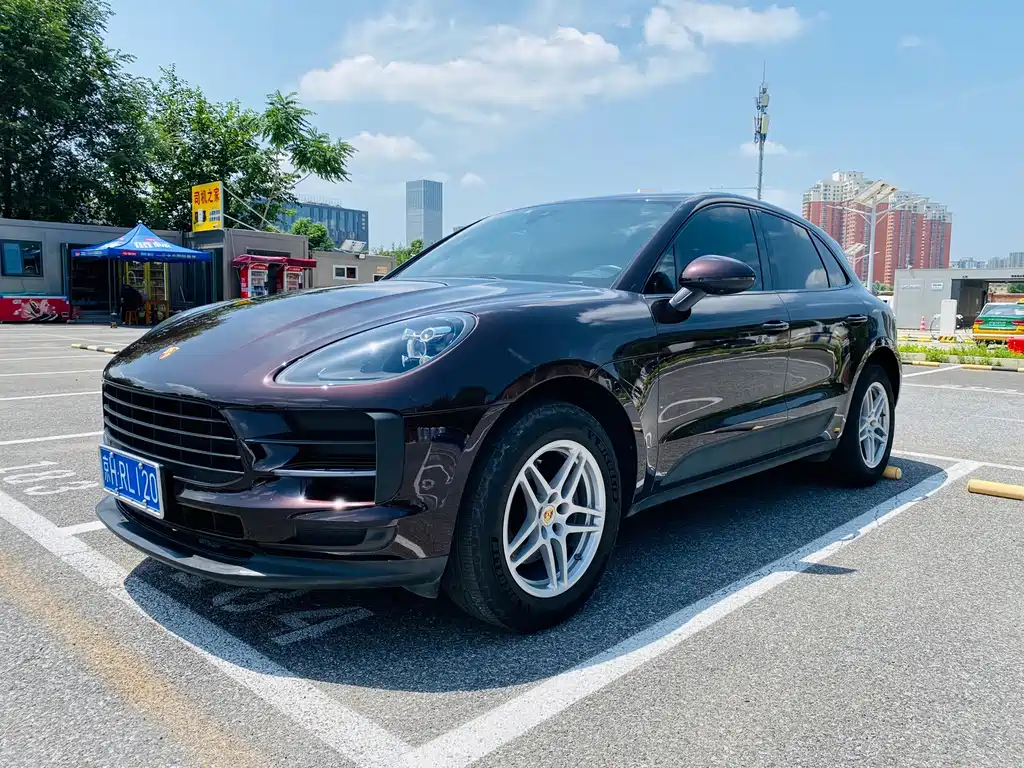 Porsche Macan — миниатюра 3