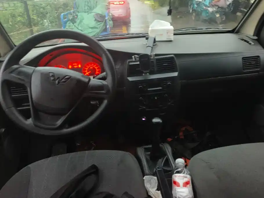 Wuling Rongguang — миниатюра 12