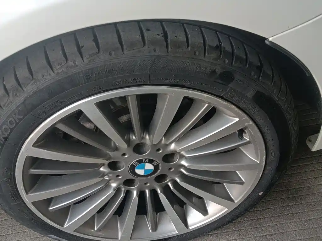 BMW 3 Series — миниатюра 10