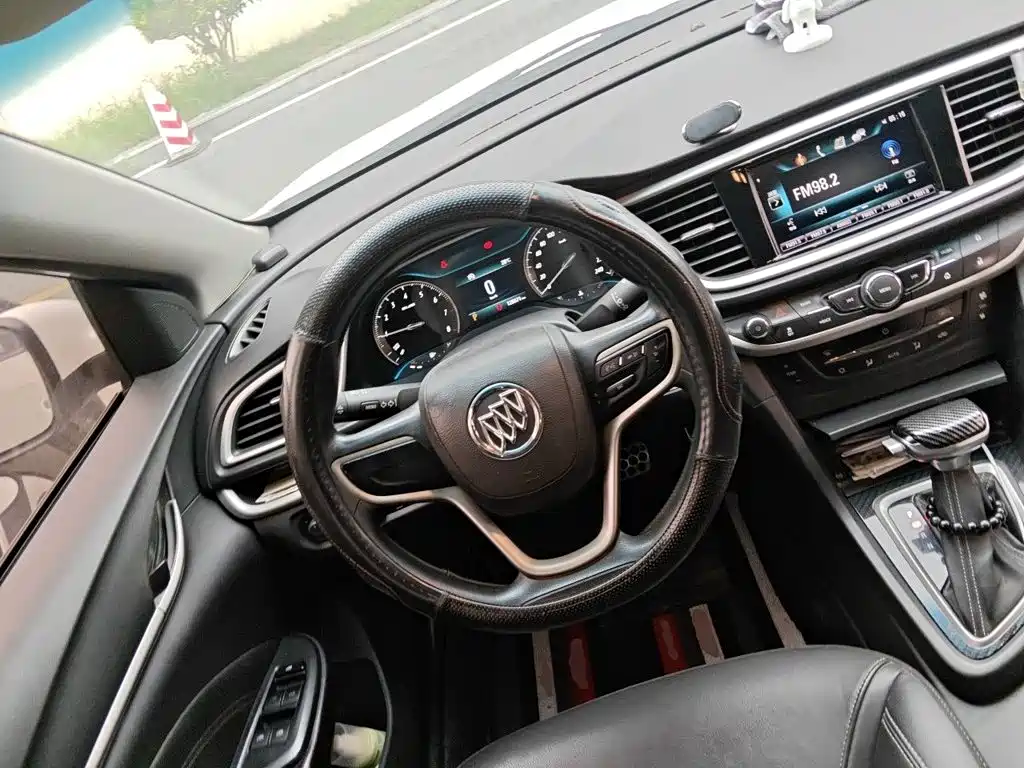 Buick Excelle — миниатюра 7