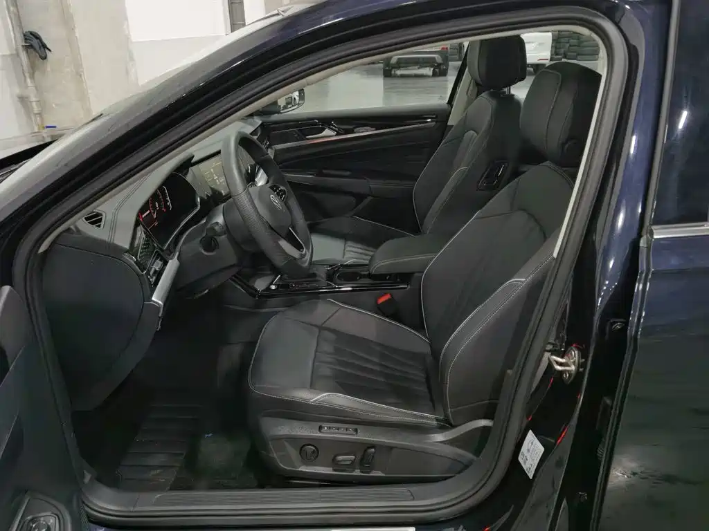 Volkswagen Passat — миниатюра 10