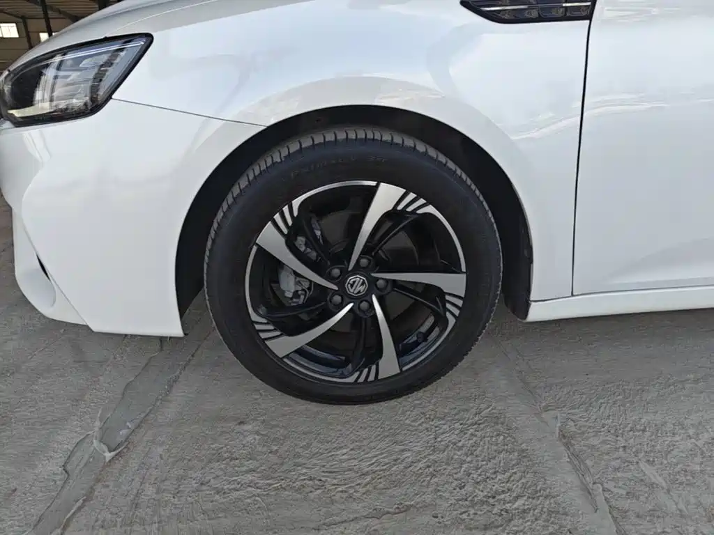 MG MG6 — миниатюра 23