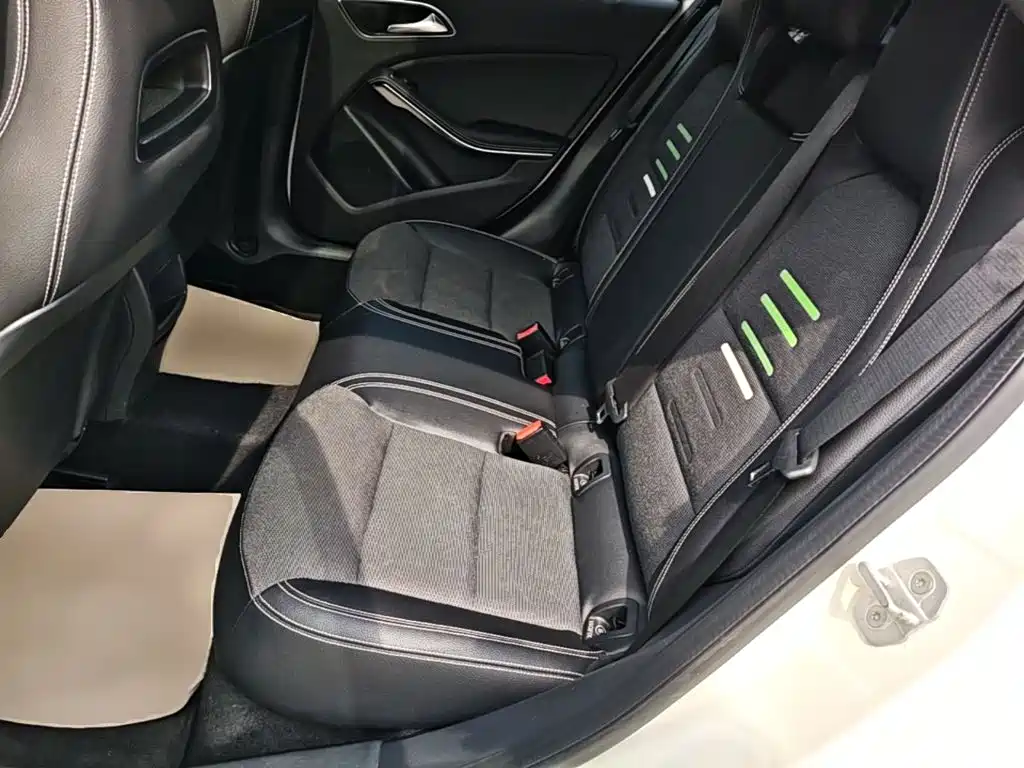 Mercedes-Benz A-Class (Import) — миниатюра 17
