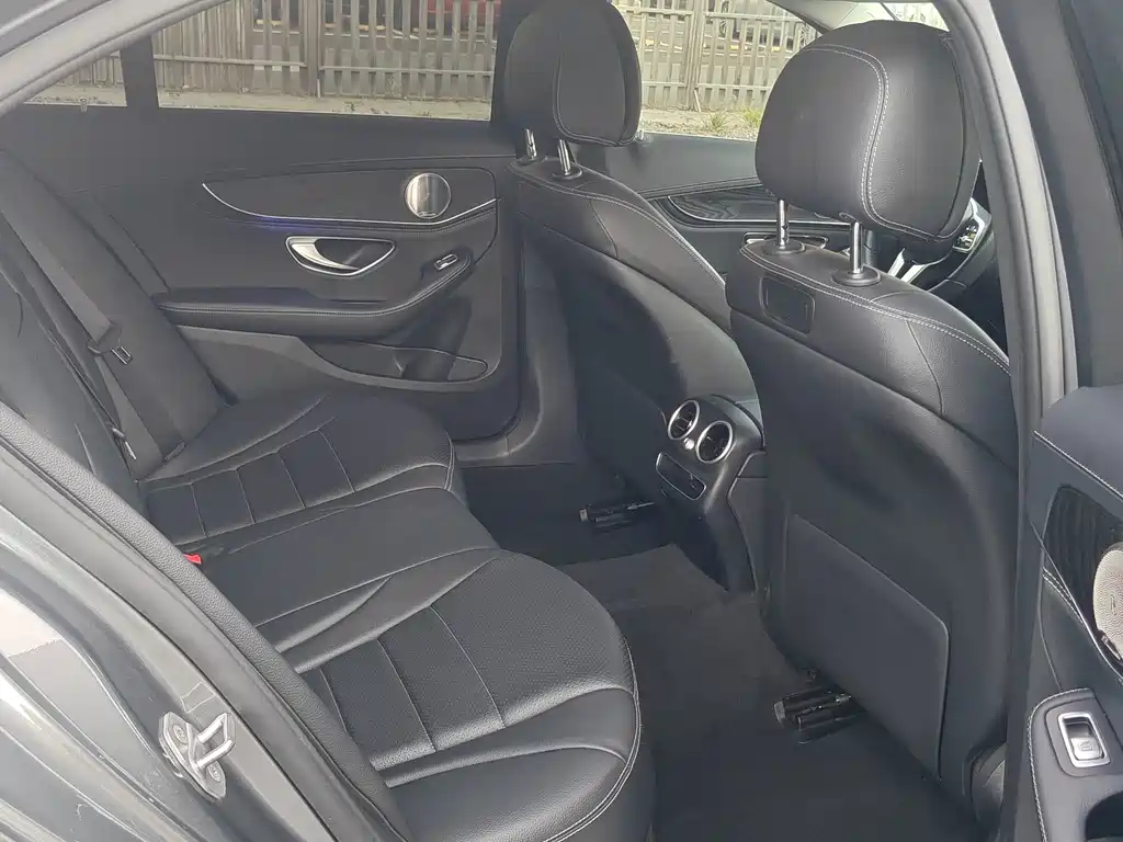 Mercedes-Benz C-Class — миниатюра 26