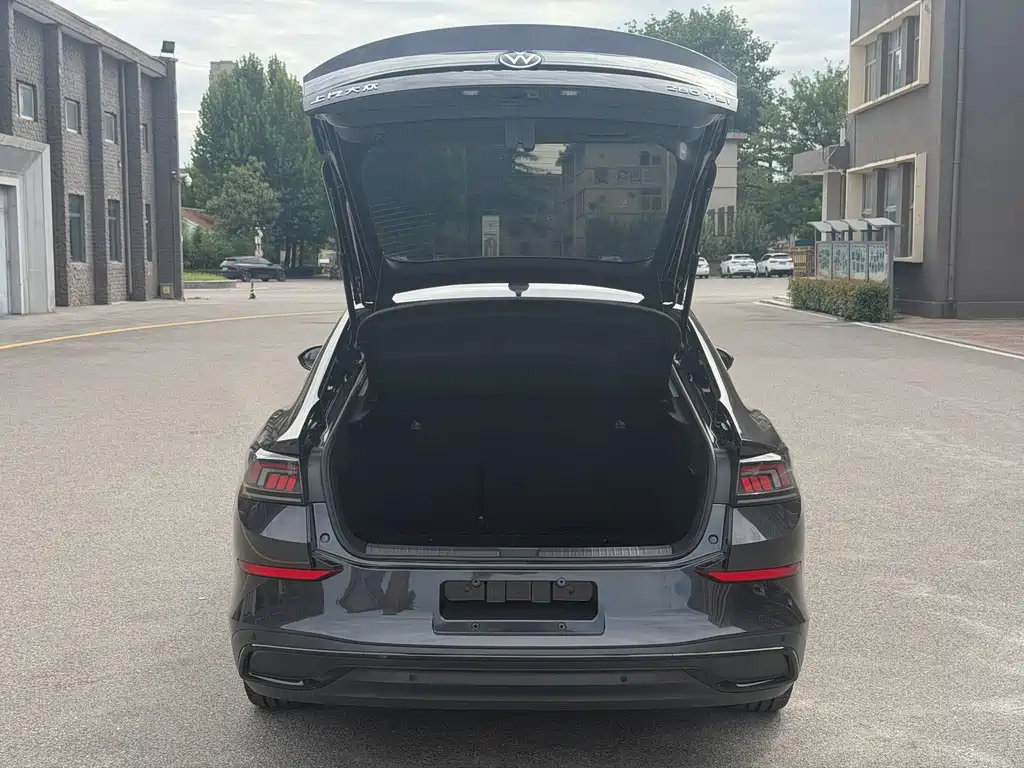 Volkswagen Lamando — миниатюра 12