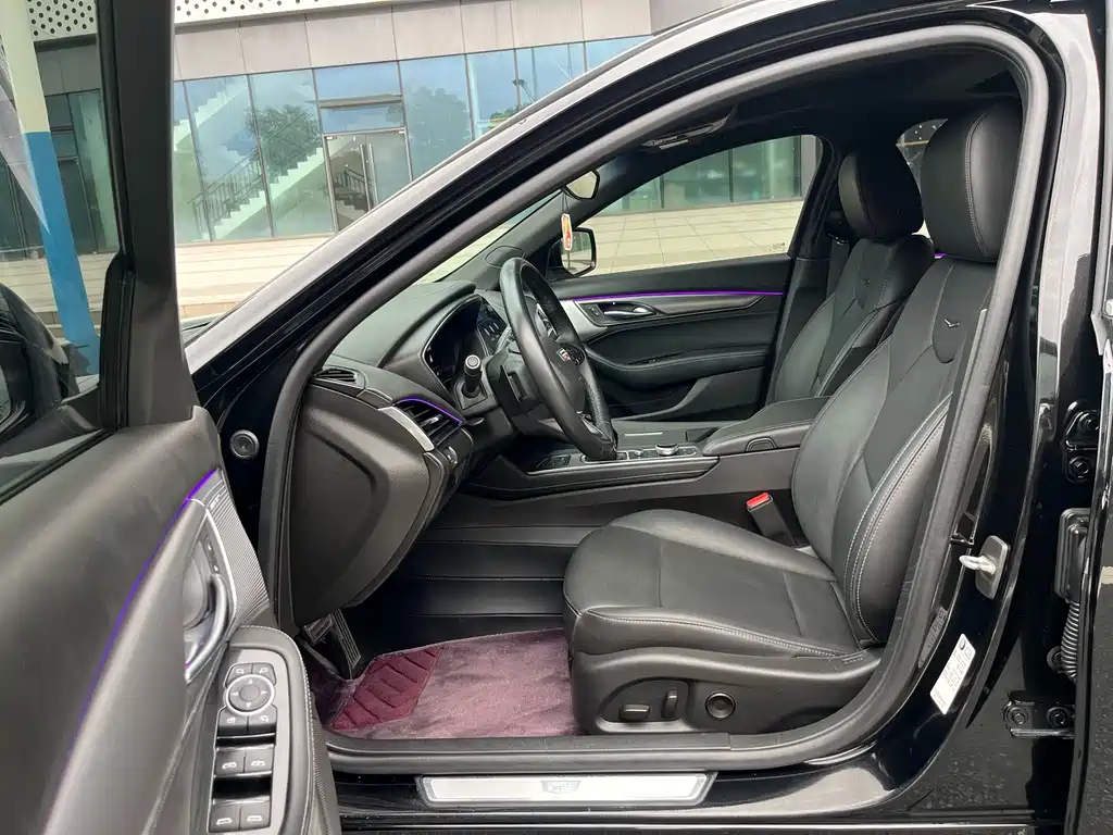 Cadillac CT5 — миниатюра 9