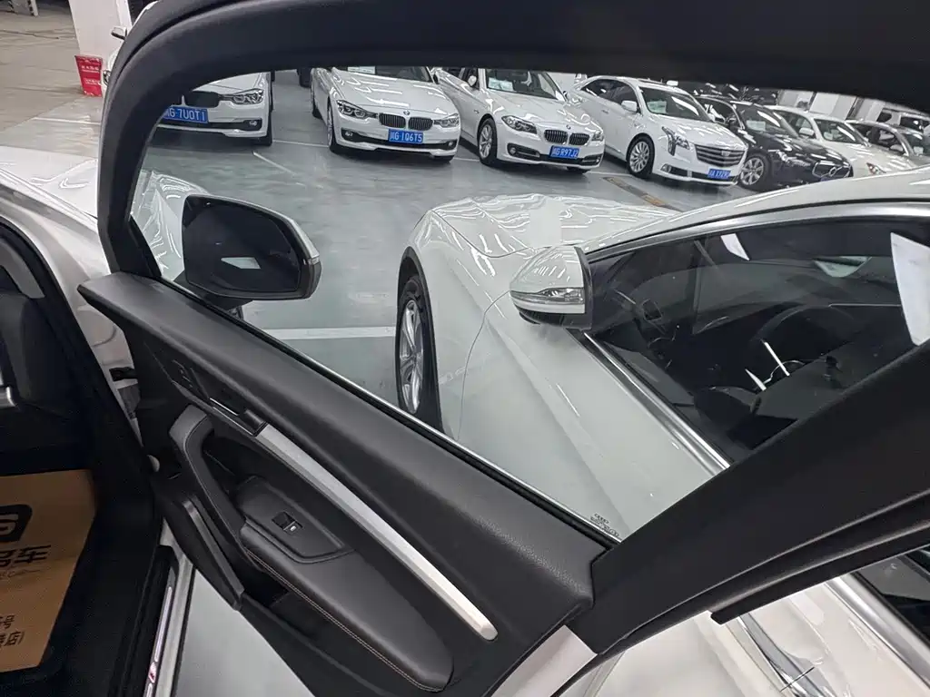 Audi Q5L — миниатюра 6