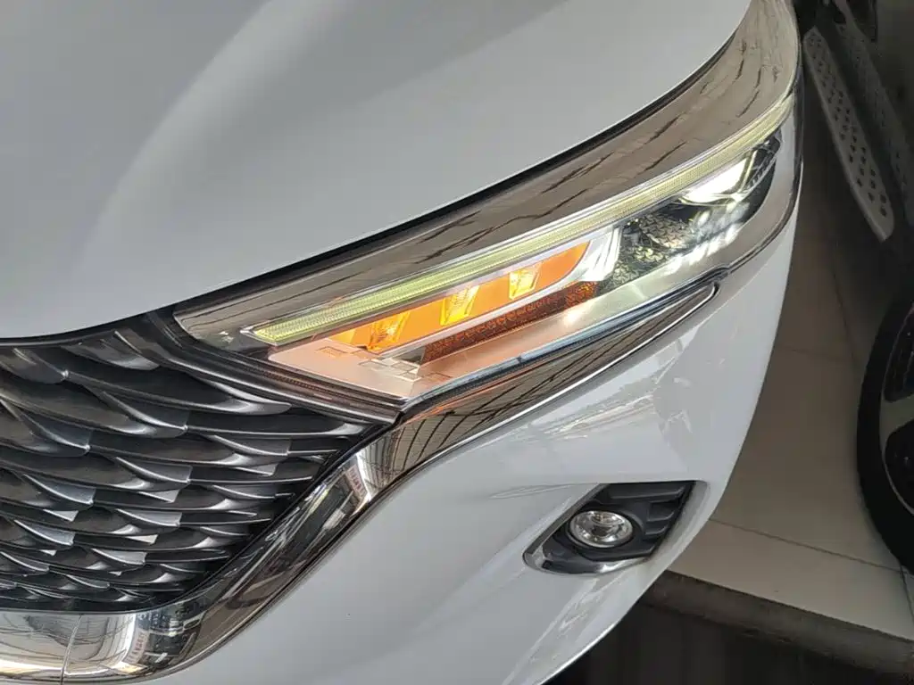 Haval M6 — миниатюра 24