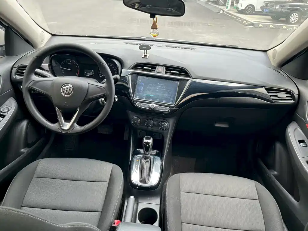 Buick Excelle — миниатюра 8