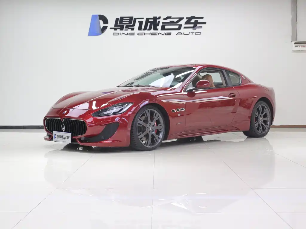 Maserati GranTurismo 2014
