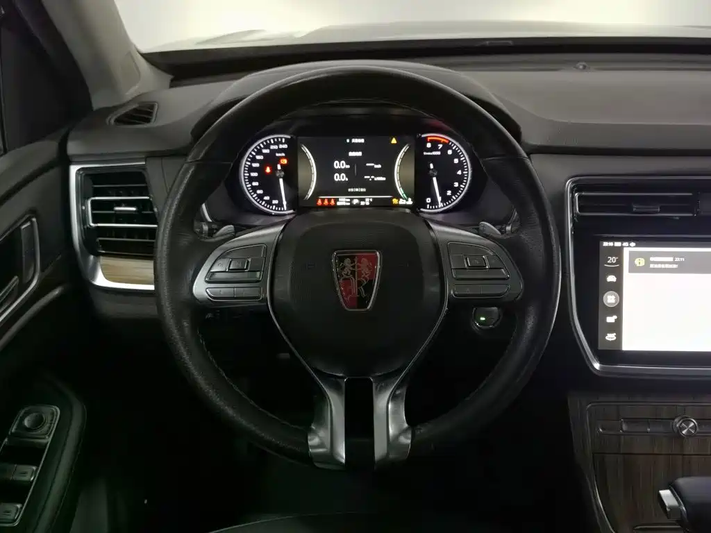 Roewe RX8 — миниатюра 11