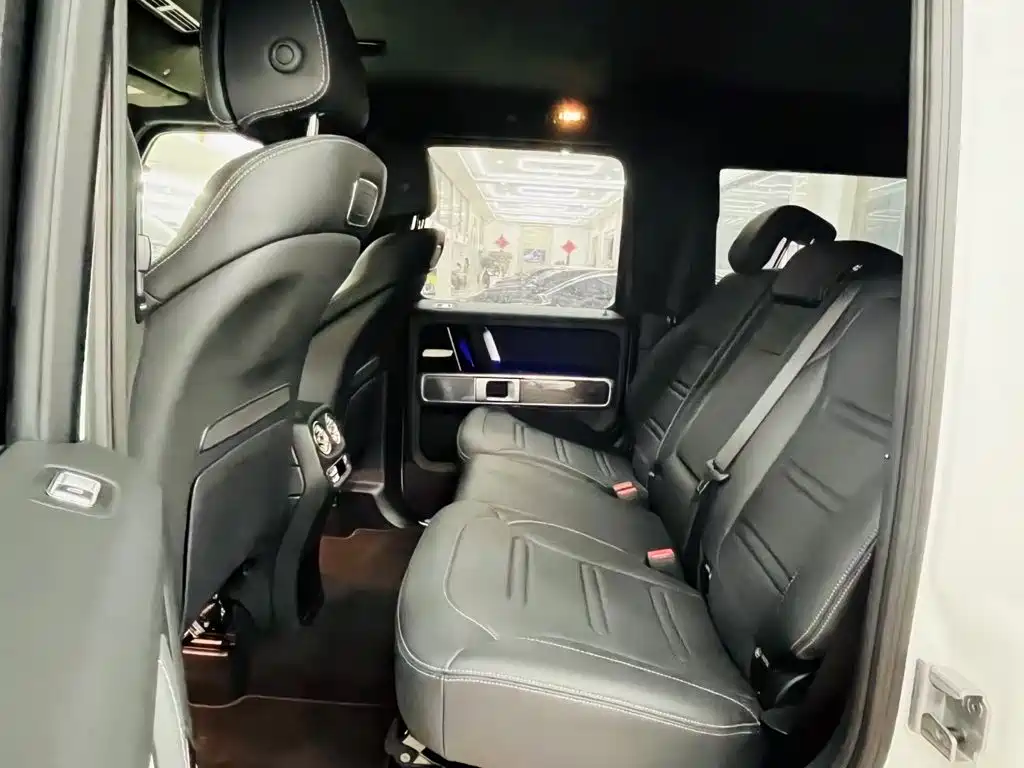 Mercedes-Benz G-Class — миниатюра 6