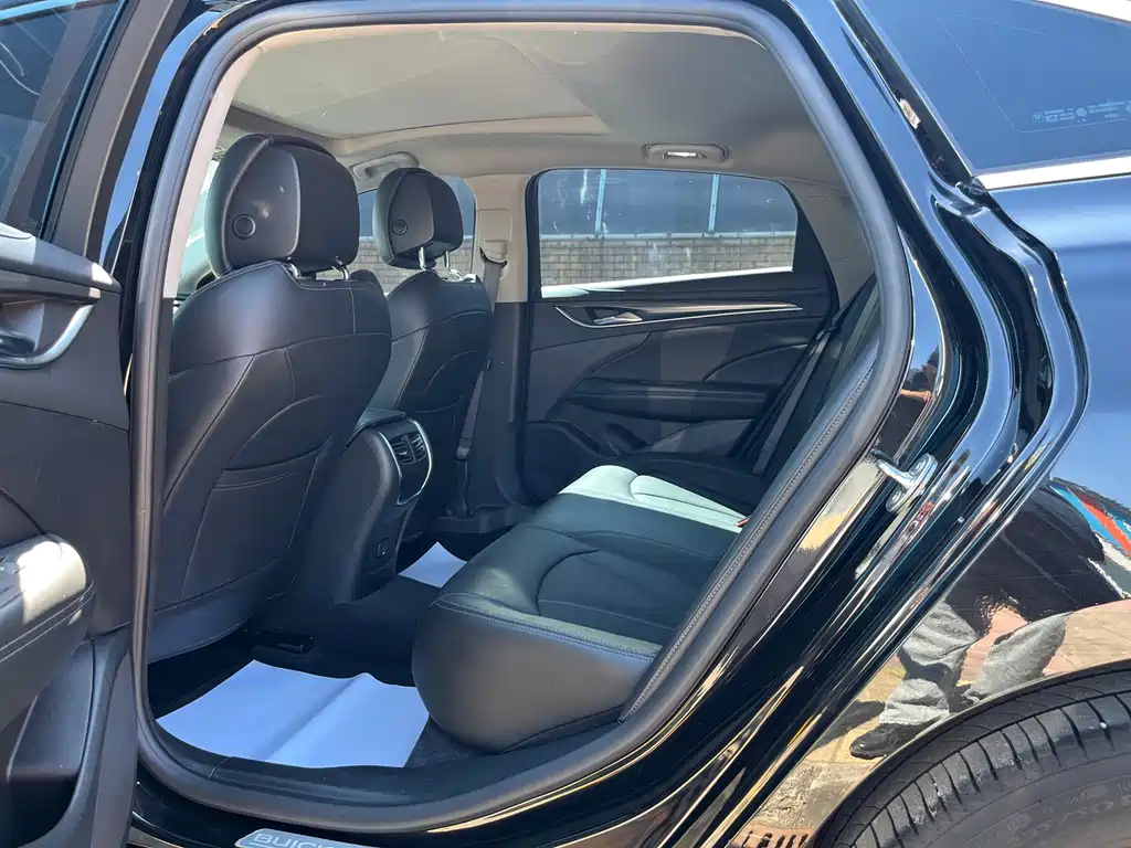 Buick LaCrosse — миниатюра 14
