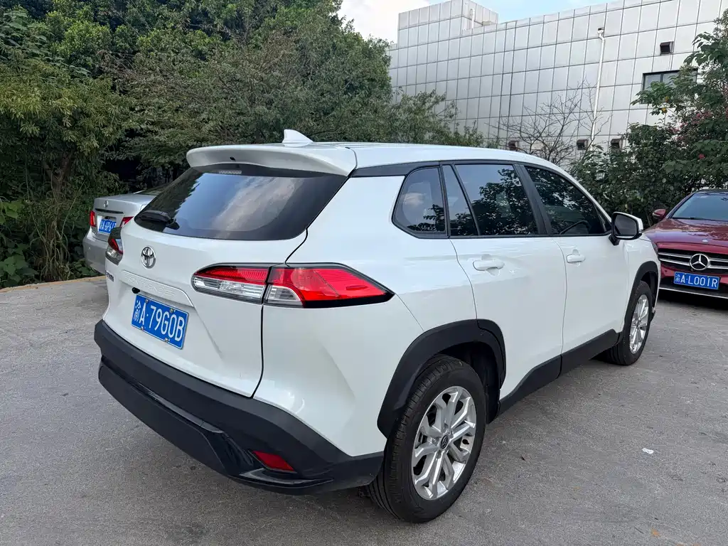 Toyota Frontlander — миниатюра 12
