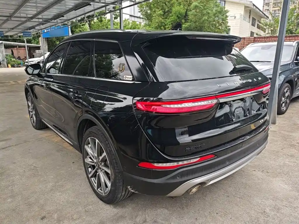 Lincoln Corsair — миниатюра 5