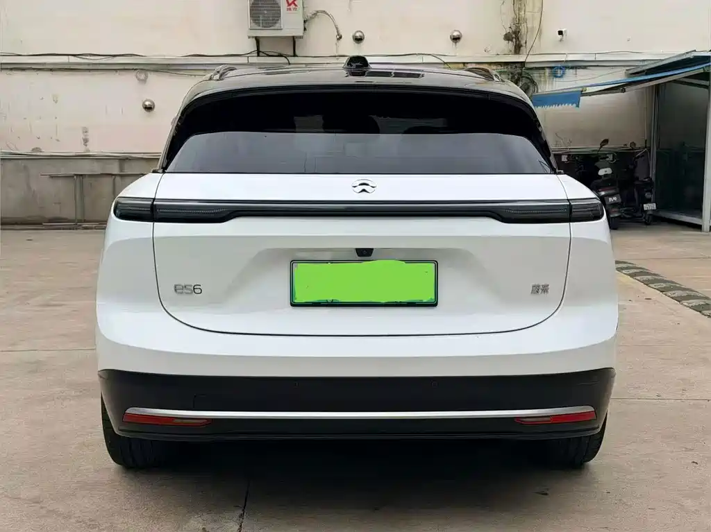 NIO ES6 — миниатюра 8