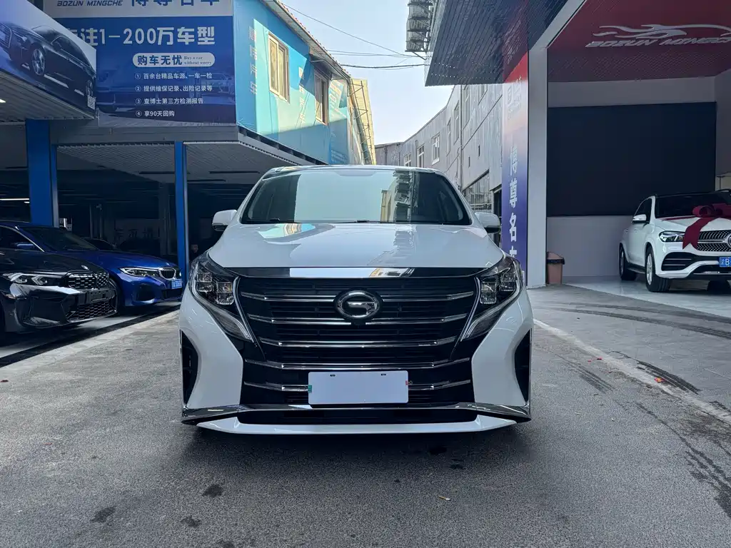 GAC TRUMPCHI M8