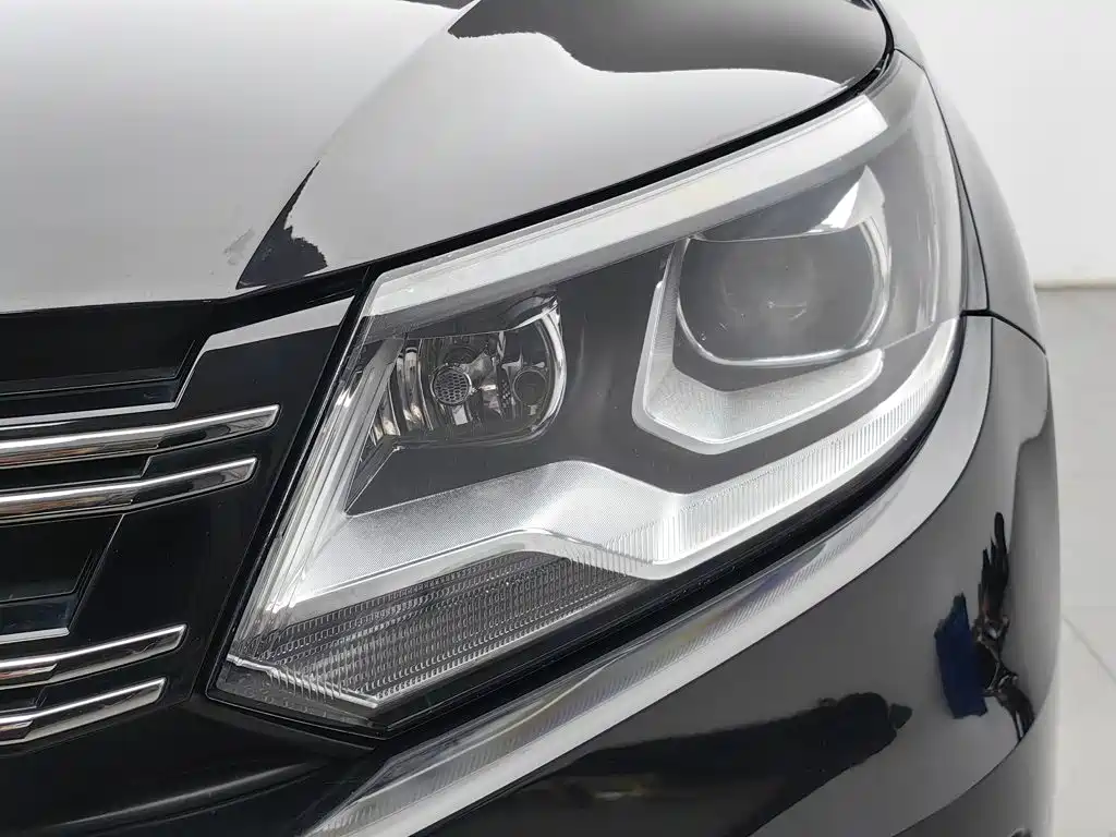Volkswagen Tiguan — миниатюра 7