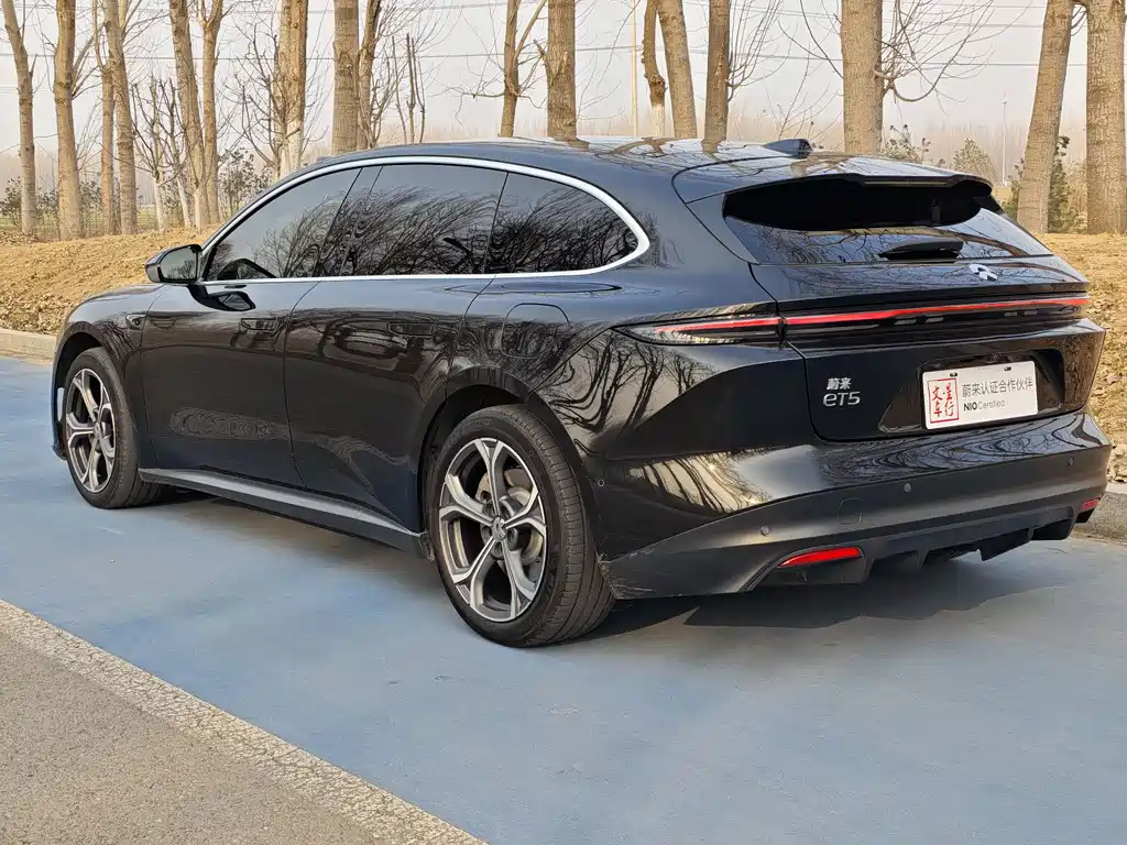 NIO NIO ET5T