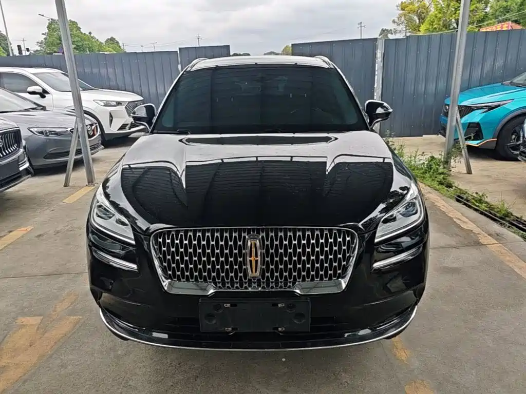 Lincoln Corsair — миниатюра 3