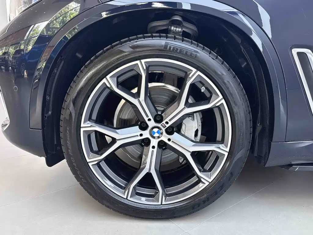 BMW X5 — миниатюра 17