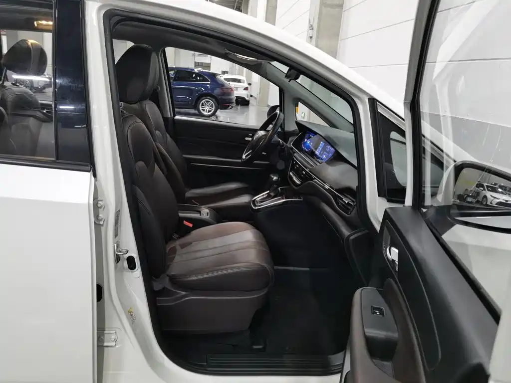 GAC Motor Trumpchi M6 — миниатюра 23