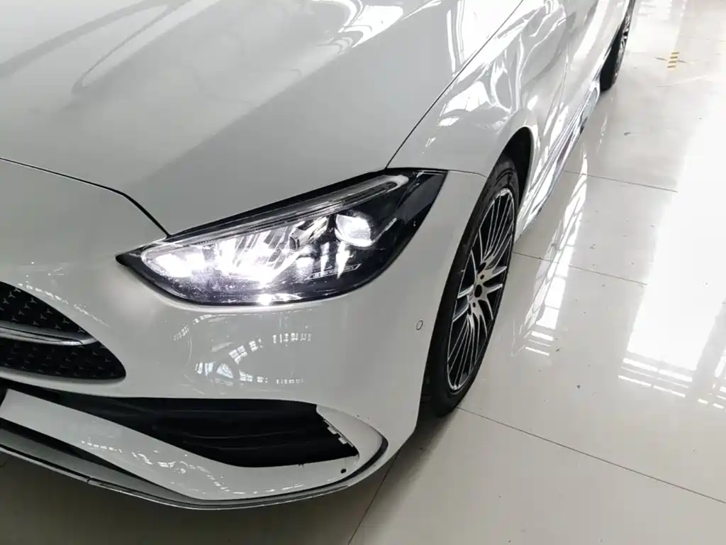 Mercedes-Benz C-Class — миниатюра 24