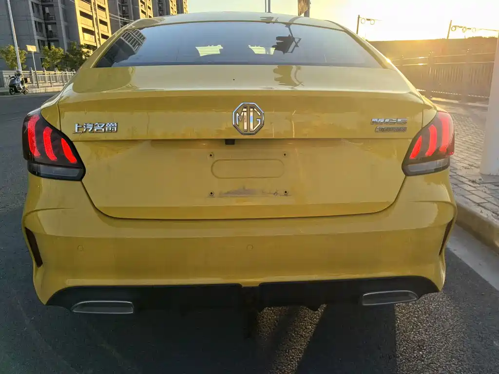 MG MG5 — миниатюра 9