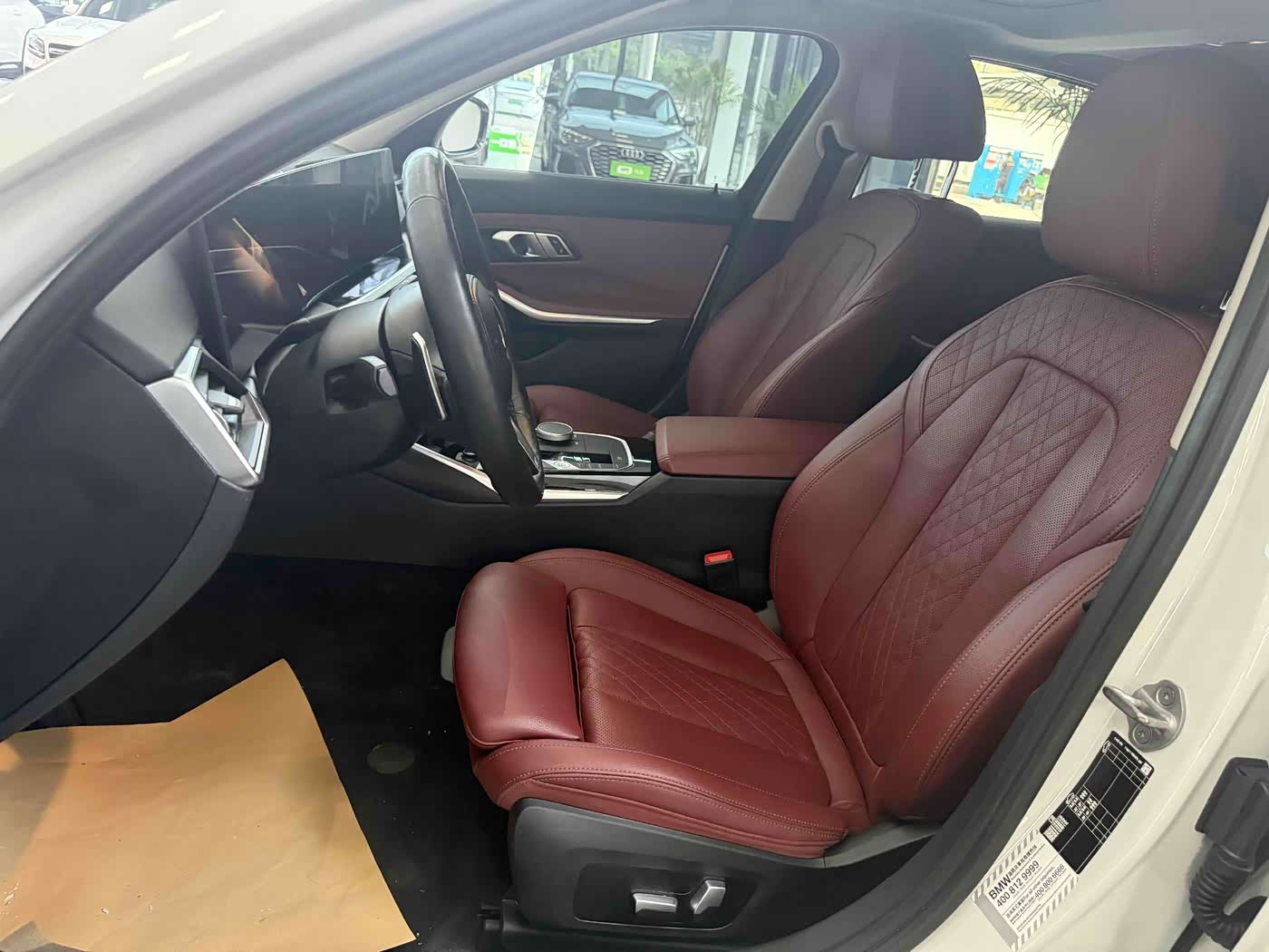 BMW 3 Series 2.0 л 2023 г. Белый, пробег 47000 км