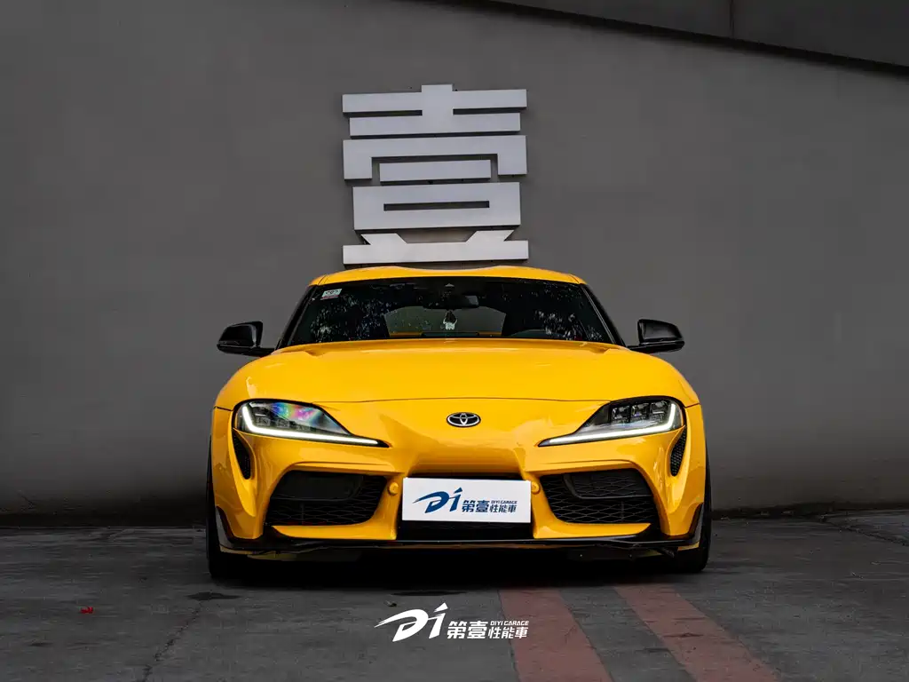 TOYOTA SUPRA