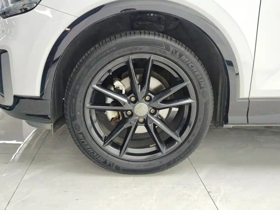 Audi Q2L — миниатюра 6