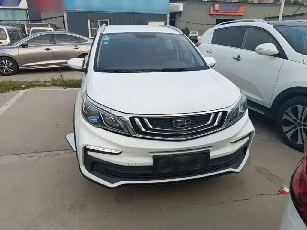 Geely Vision X3 — миниатюра 3