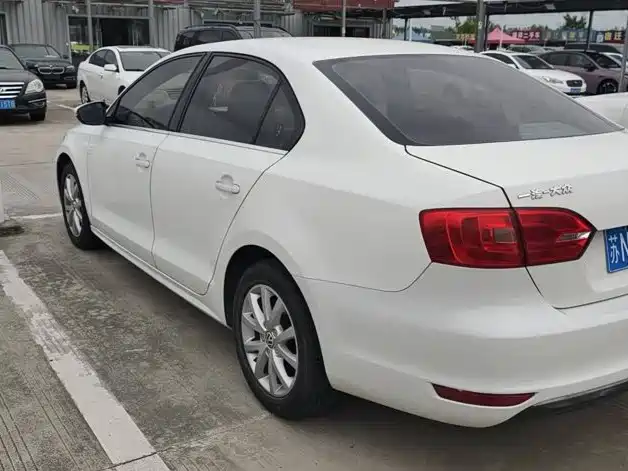 Volkswagen Sagitar — миниатюра 4