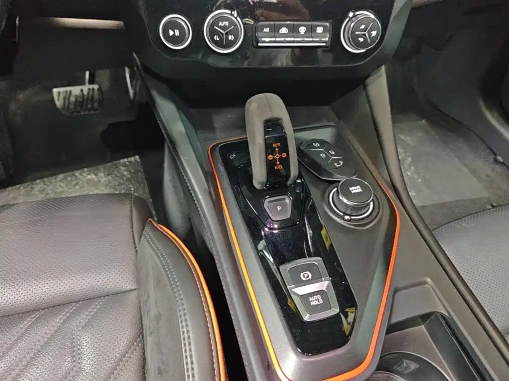 Lynk & Co 02 Hatchback — миниатюра 14