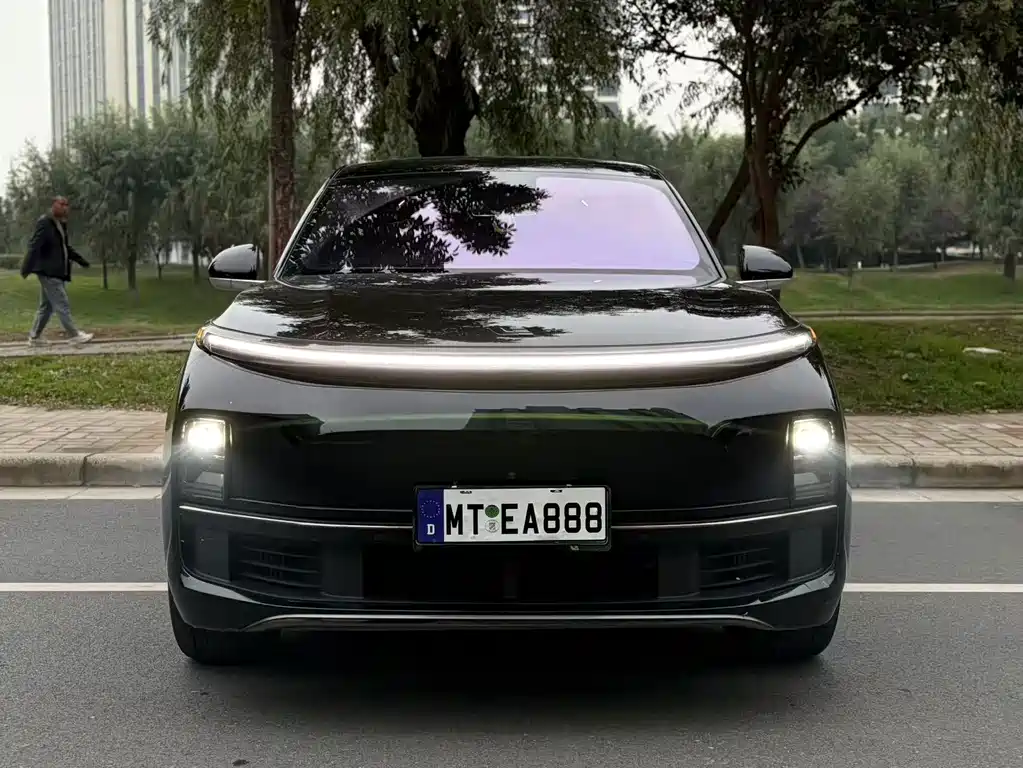 Li Auto Li L8 — миниатюра 2