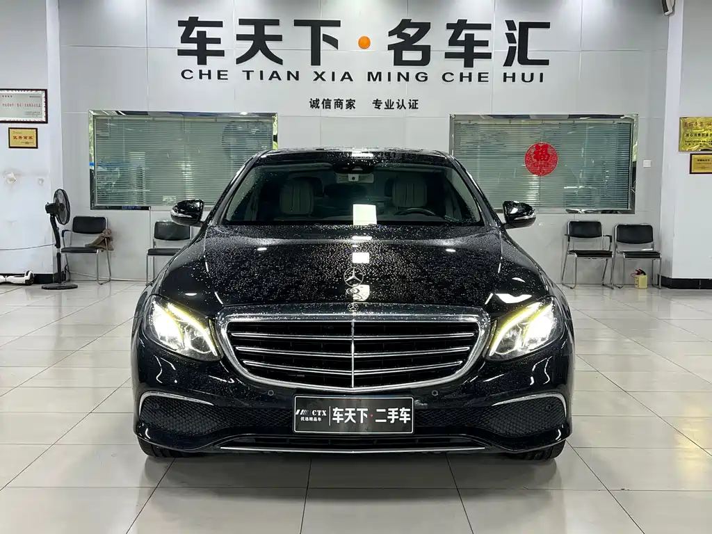 Mercedes-Benz E-Class — миниатюра 2