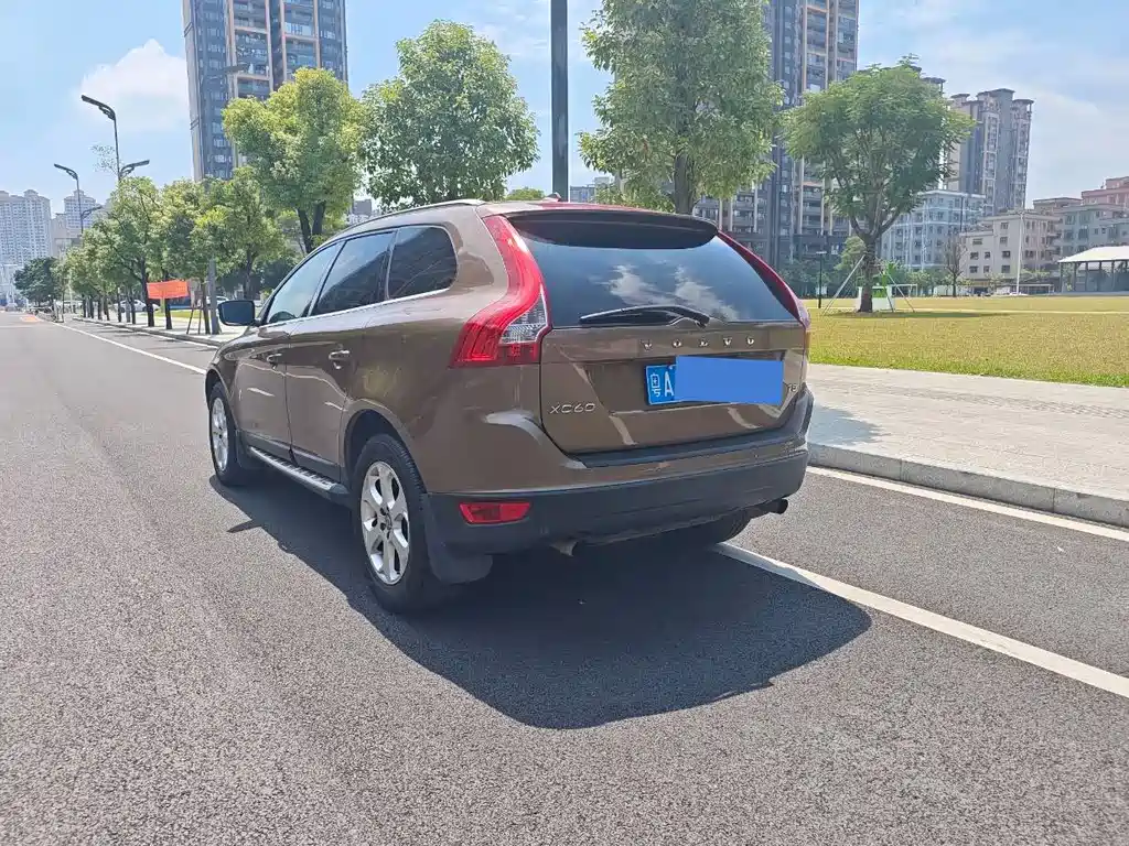 Volvo XC60 (Import) — миниатюра 7