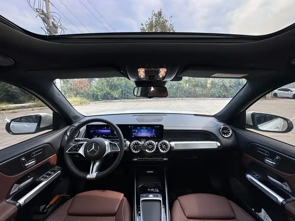 Mercedes-Benz EQB — миниатюра 15