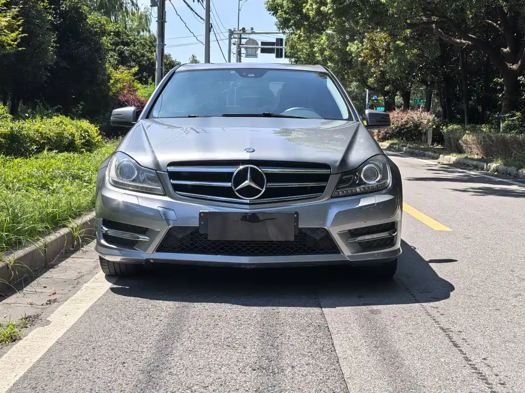 Mercedes-Benz C-Class — миниатюра 2